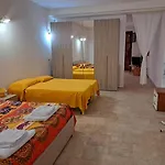 Casa Di Campagna أوستوني