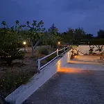 بيت للعطل Casa Di Campagna أوستوني