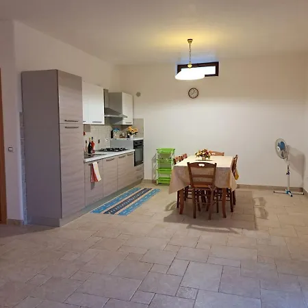 Casa Di Campagna 度假居 奥斯图尼