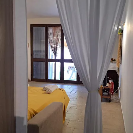 Casa Di Campagna 오스투니