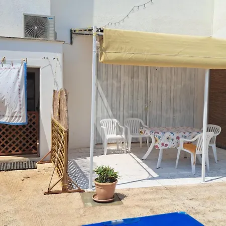 Casa Di Campagna 오스투니