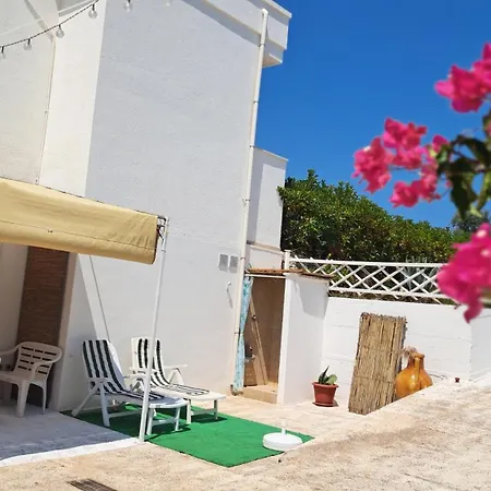 Casa Di Campagna 펜션 오스투니